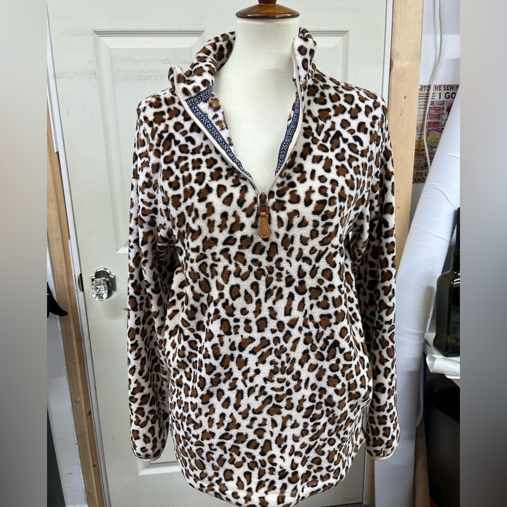 Cheetah pullover